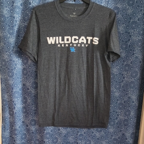 Fanatics Other - Fanatics Dark Gray Wildcats Kentucky Tee